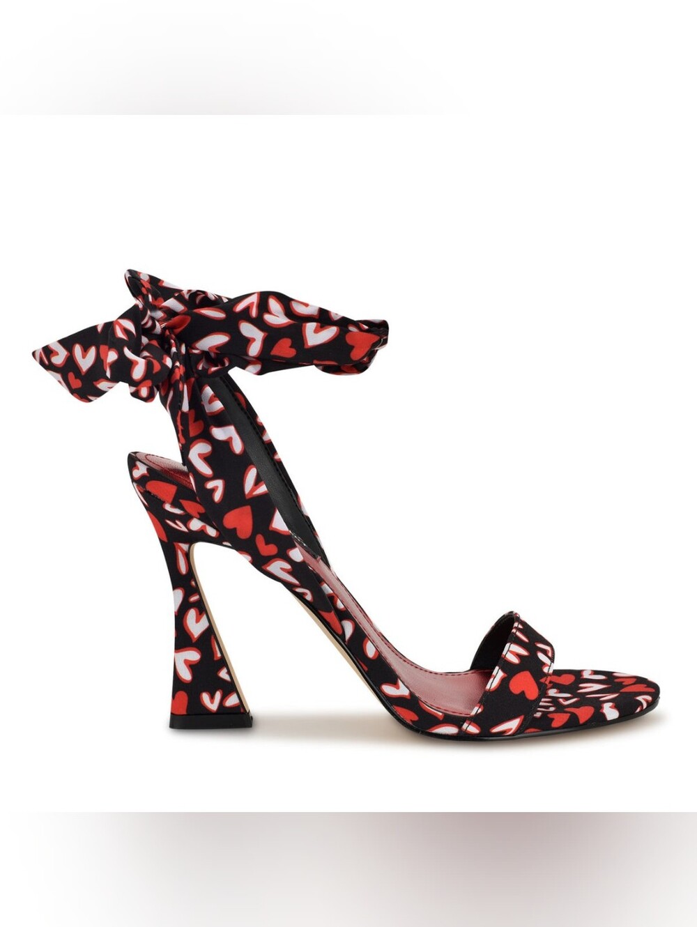Kelsie Ankle Wrap Heeled DescriptionThaBlack & Red Heart Print Open Toe Sandals
